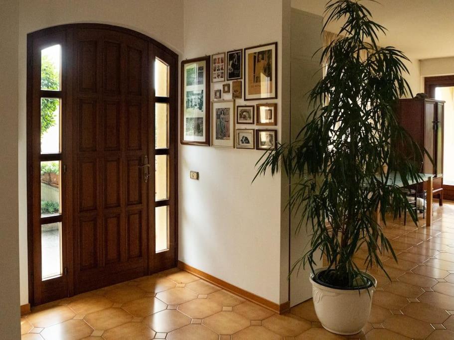 La Tua Villa Sul Lago - Casa Kollegger Luino Bagian luar foto