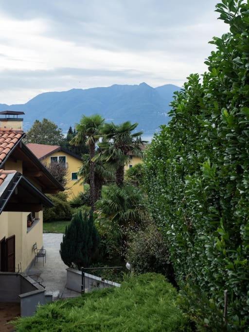 Amazing 3 Bedrooms Villa With Lavish Garden, Breathtaking Lake And Mountains View Luino Bagian luar foto