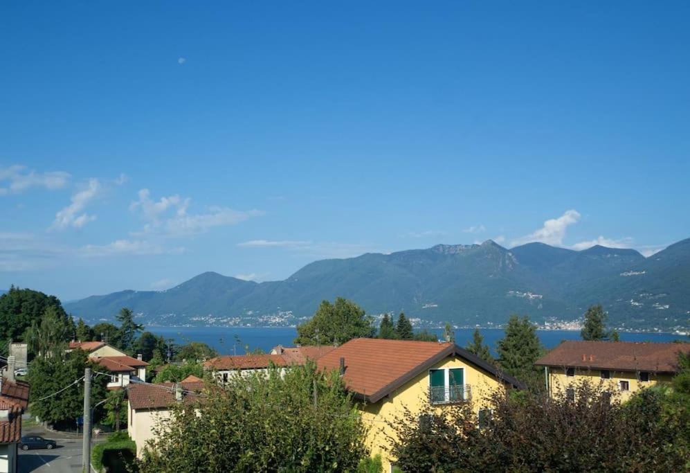 Amazing 3 Bedrooms Villa With Lavish Garden, Breathtaking Lake And Mountains View Luino Bagian luar foto