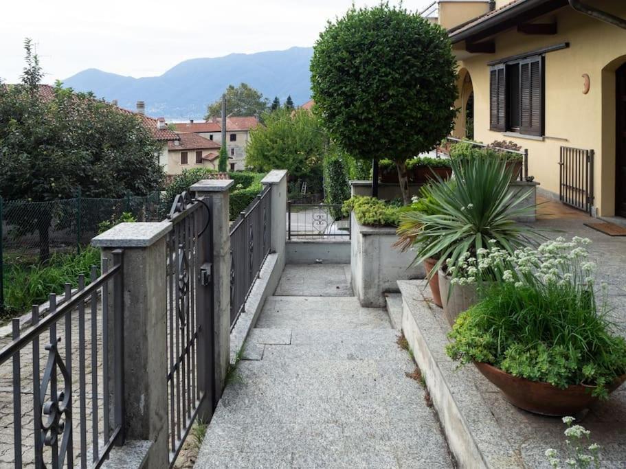 Amazing 3 Bedrooms Villa With Lavish Garden, Breathtaking Lake And Mountains View Luino Bagian luar foto