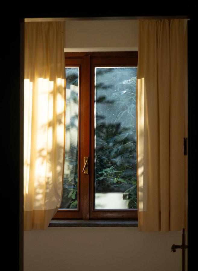 La Tua Villa Sul Lago - Casa Kollegger Luino Bagian luar foto