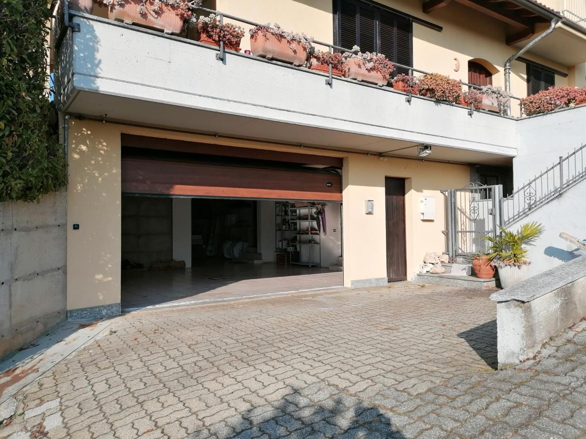 La Tua Villa Sul Lago - Casa Kollegger Luino Bagian luar foto