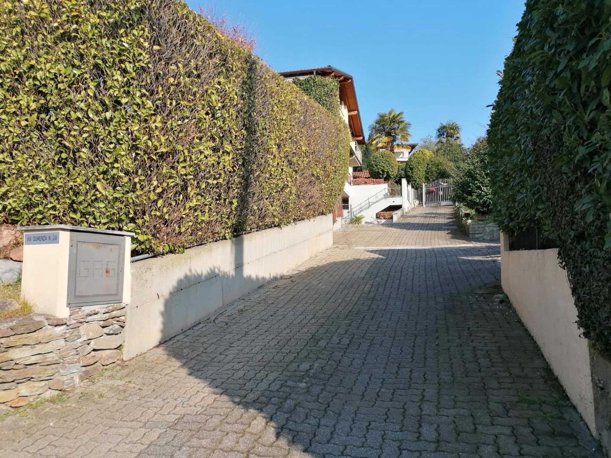 La Tua Villa Sul Lago - Casa Kollegger Luino Bagian luar foto